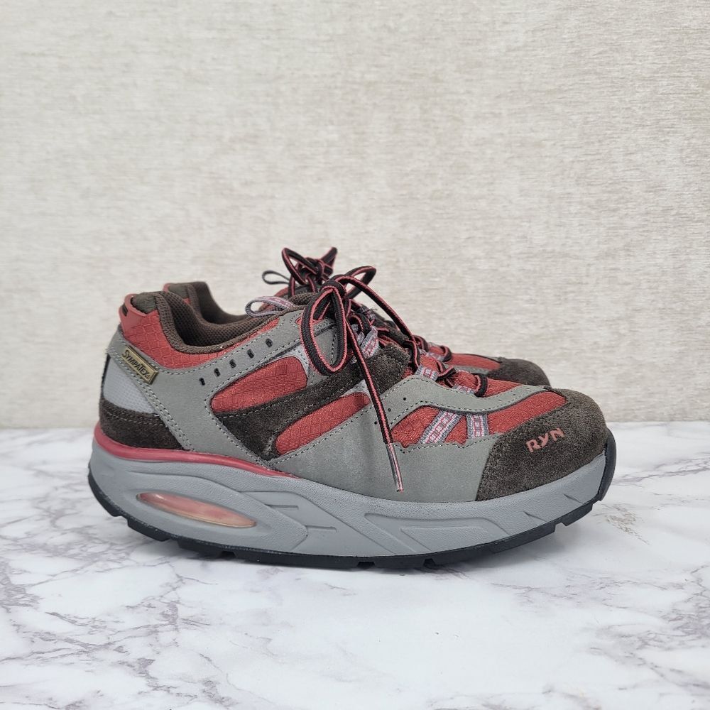 Ryn Trail Red Gray Athletic Shoe US Size 6  Korean 235  Hiking Running